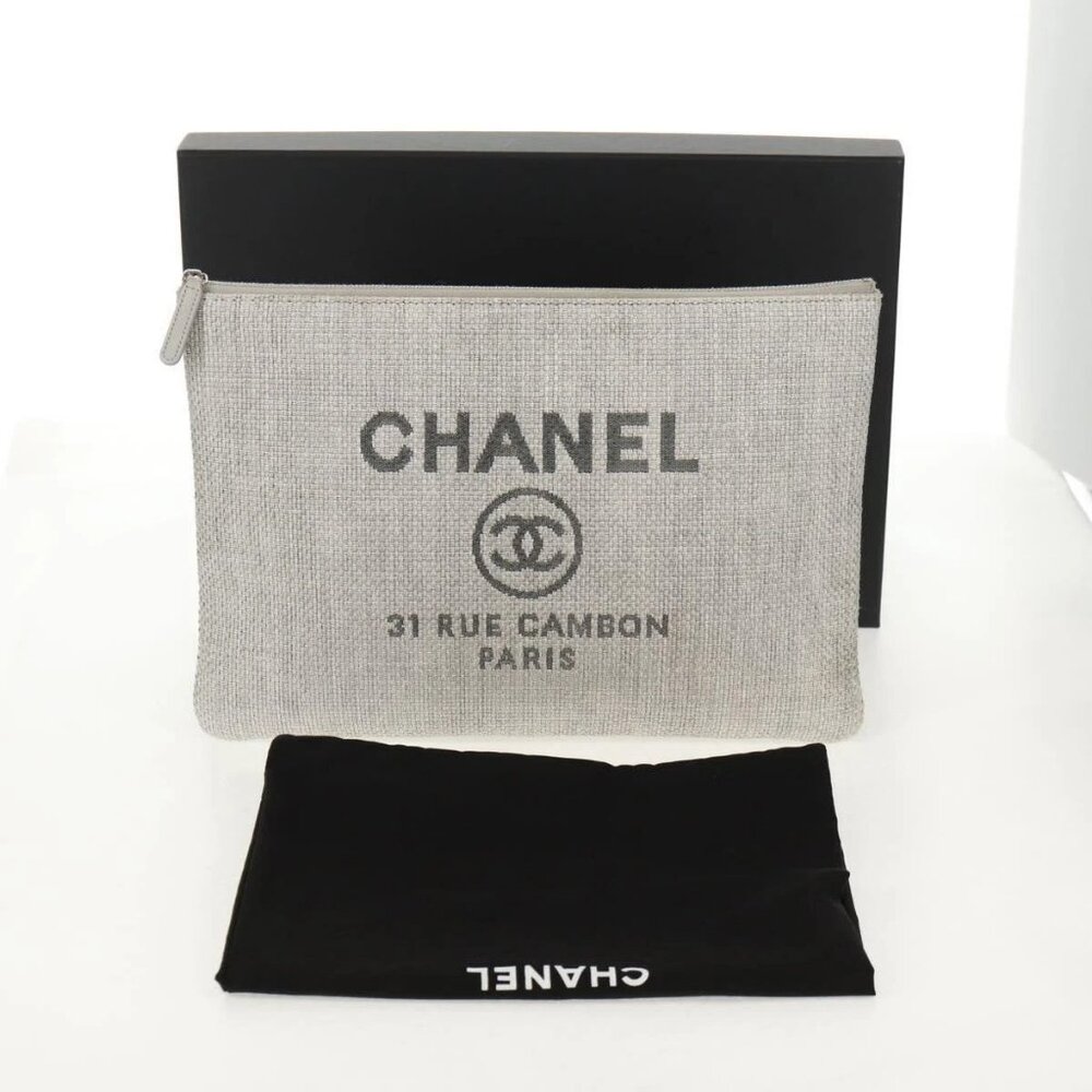 CHANEL Clutch Bag Canvas Gray CC Auth 148530M - Picture 2 of 14